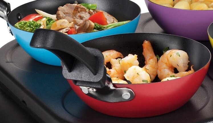 Blauwe en Rode Mini Wokpannetjes